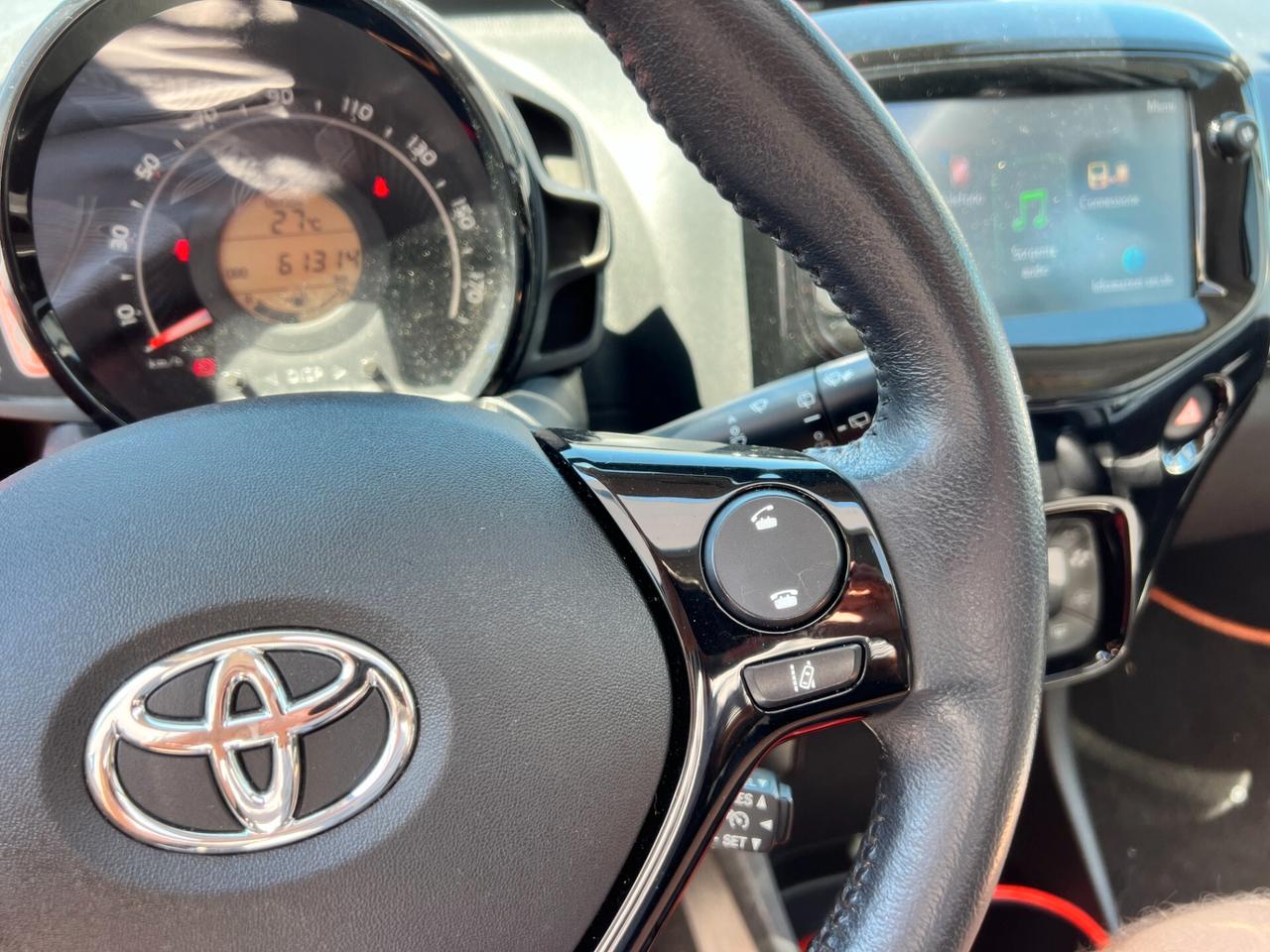 Toyota Aygo Connect 1.0 VVT-i 72 CV 5P. x-clusiv FULL