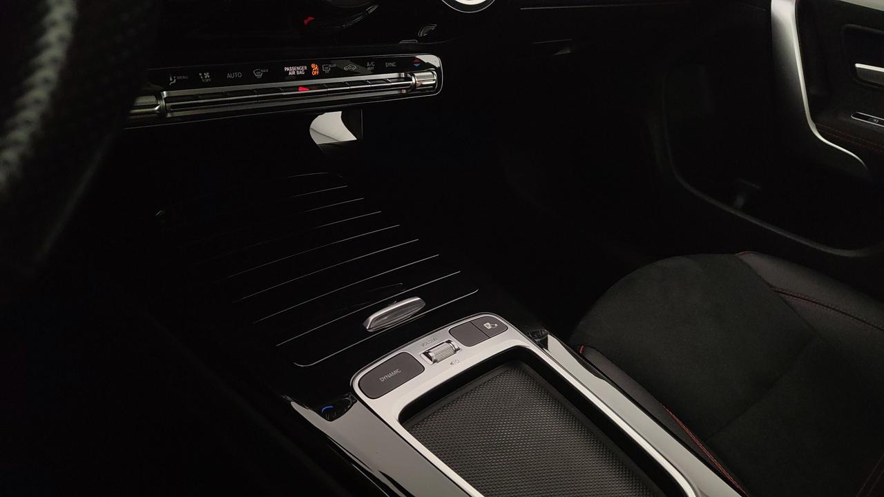 Mercedes-Benz CLA Sh.Brake - X118 2023 - CLA Shooting Brake 200 d AMG Line Premium Plus auto