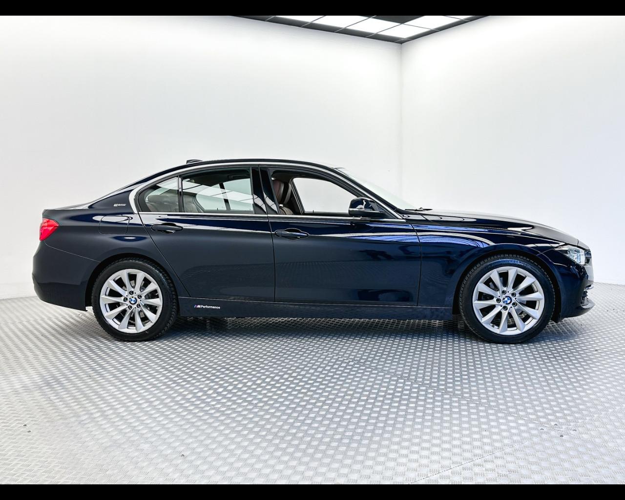 BMW Serie 3 (F30/31) - 330e iPerformance Msport