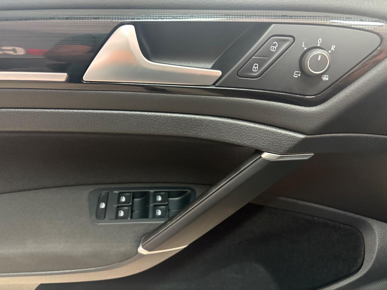 Volkswagen Golf 1.5 TGI DSG 5p. Executive BlueMotion Technology