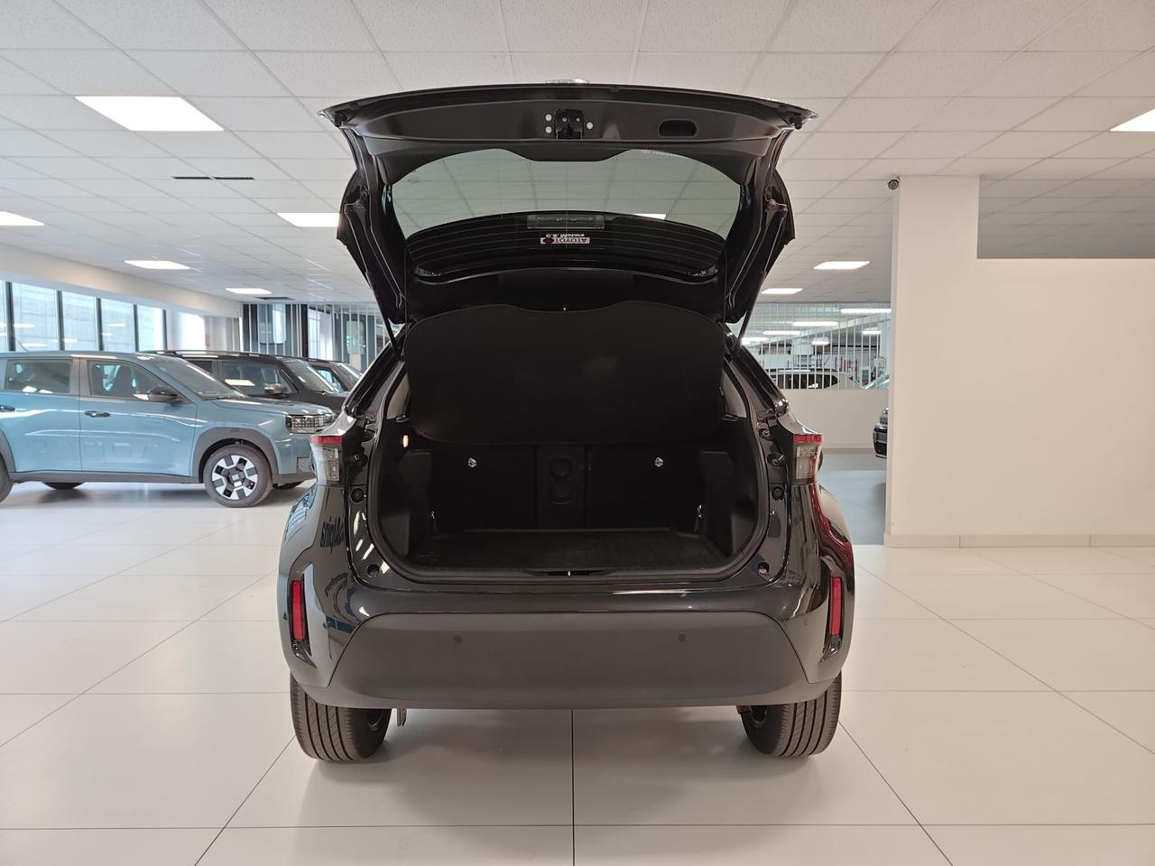 TOYOTA Yaris Cross 1.5h Lounge awd-i 116cv e-cvt