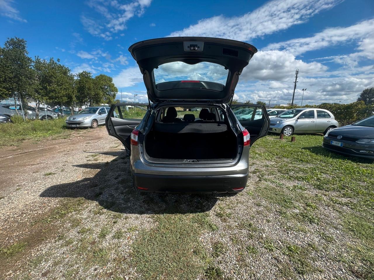 Nissan Qashqai 1.2 Benz 2014 SOLAMENTE 98.000 KM