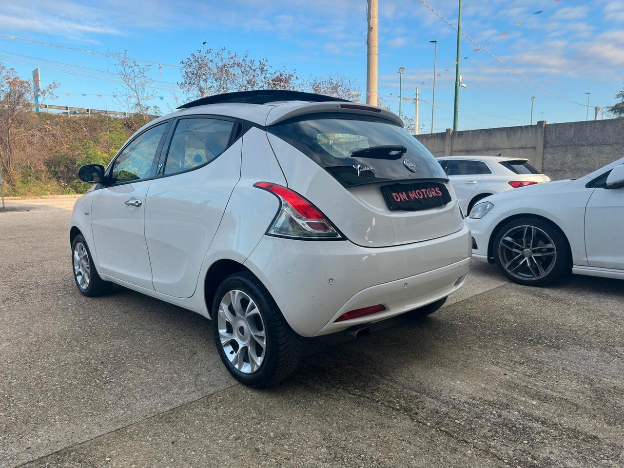 Lancia Ypsilon 1.2 69 CV 5 porte Platinum