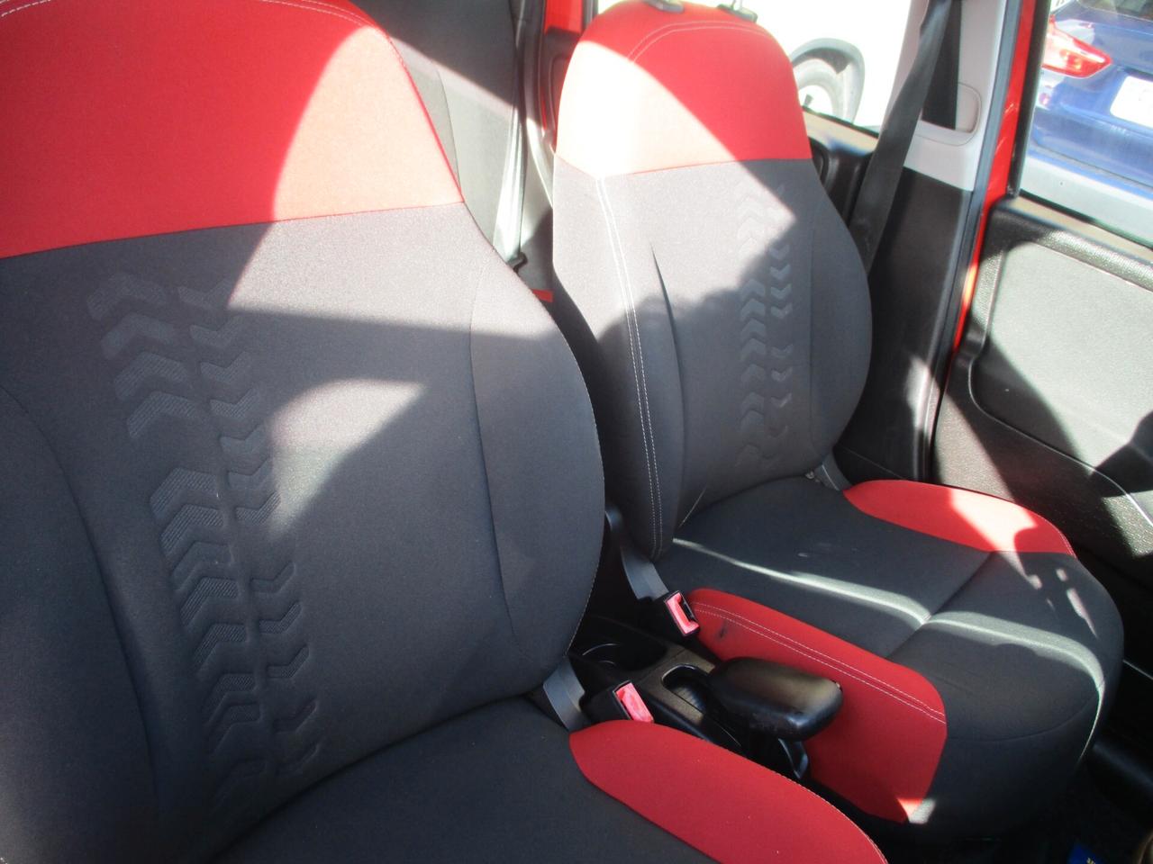 Fiat Panda 1.2 LOUNGE E6 69CV PACK 90000 KM