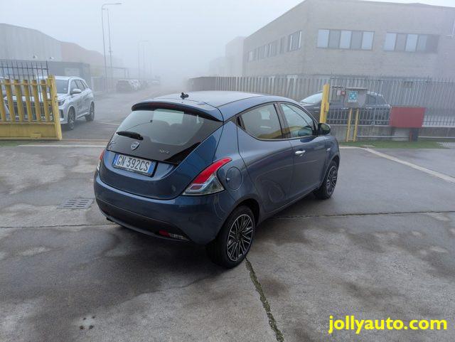 LANCIA Ypsilon 1.0 FireFly 5P S&S Hybrid Gold 5 posti - Ruotino