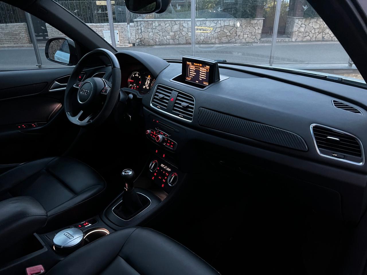 Audi Q3 2.0 TDI 140 CV -2012-TETTO