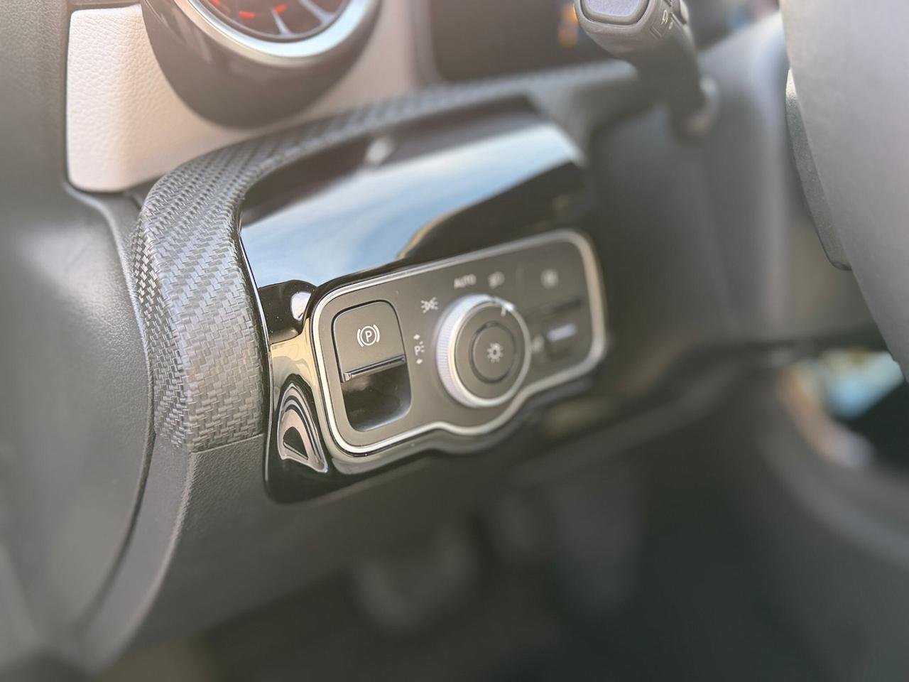 MERCEDES Classe A 180 d Sport Autom