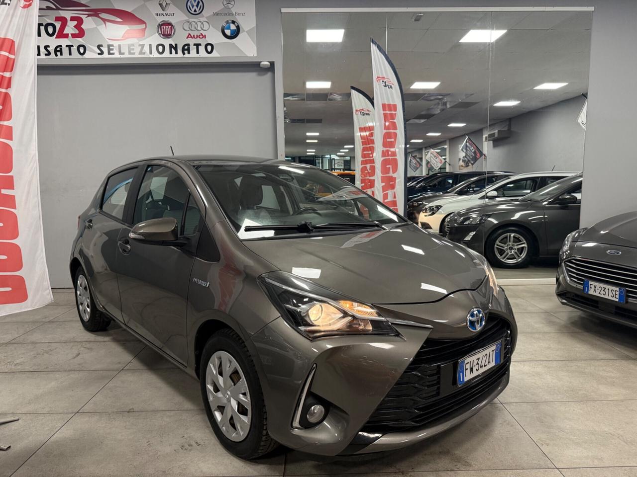 Toyota Yaris 1.5 Hybrid Grey Edition Auto 73CV