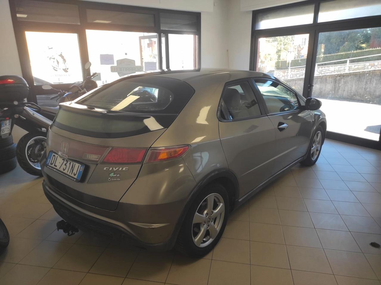 Honda Civic 1.4 i-DSi 5p. Sport