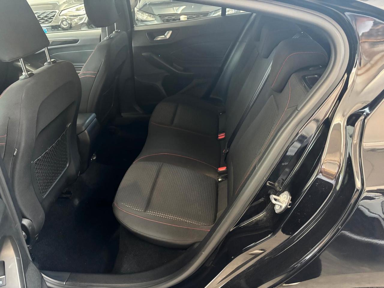 Ford Focus 1.0 EcoBoost Hybrid 125 CV 5p. ST-Line