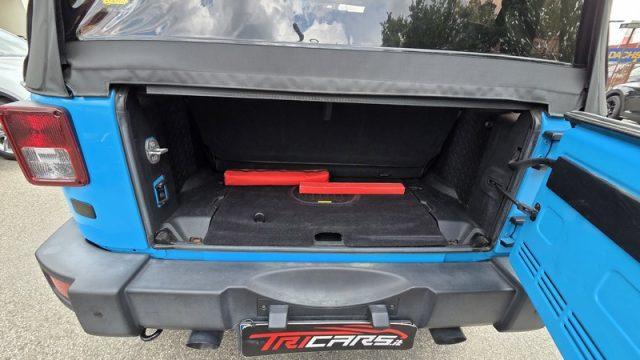 JEEP Wrangler 2.8 CRD DPF Sahara Auto PERMUTE GANCIO TRAINO