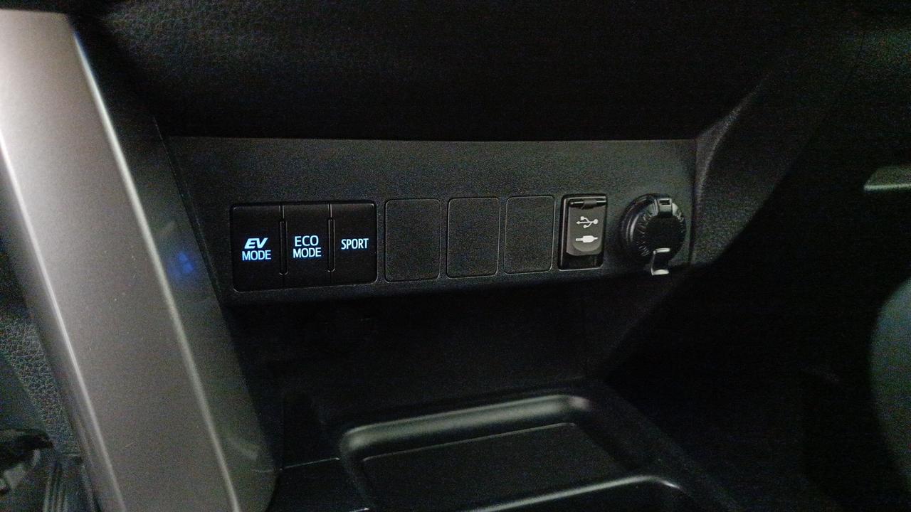 TOYOTA Rav4 2.5 vvt-i h Style 2wd e-cvt my17