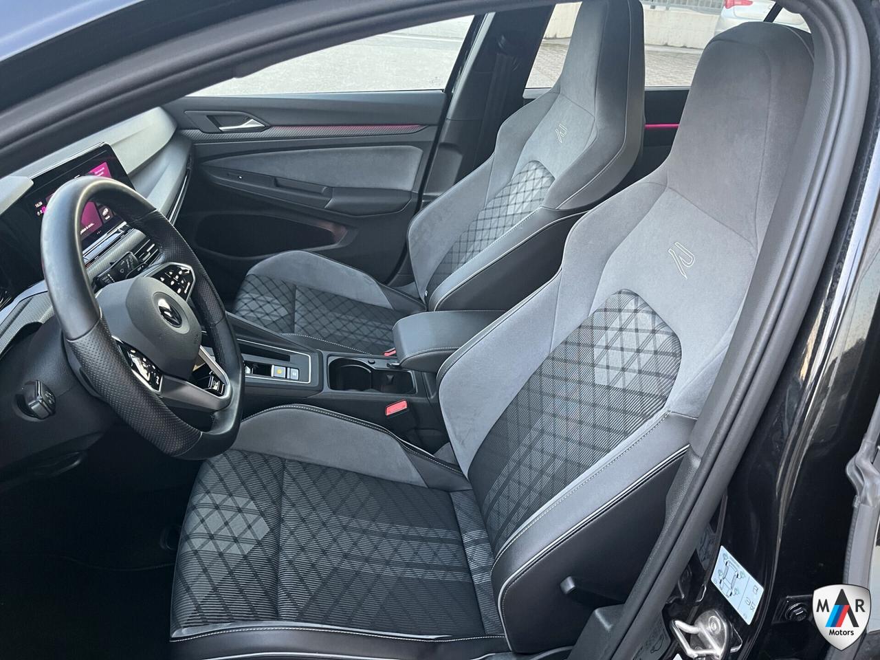 Volkswagen Golf 1.5 eTSI 150 CV EVO DSG R-Line