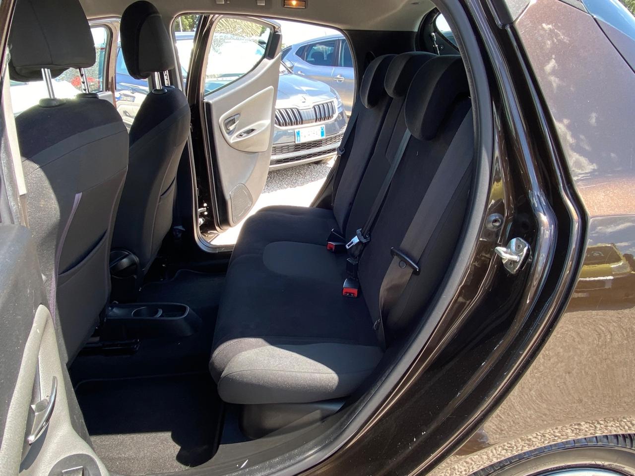 Lancia Ypsilon 1.2 69 CV Unyca UNICO PROPIETARIO,NEOPATENTATI