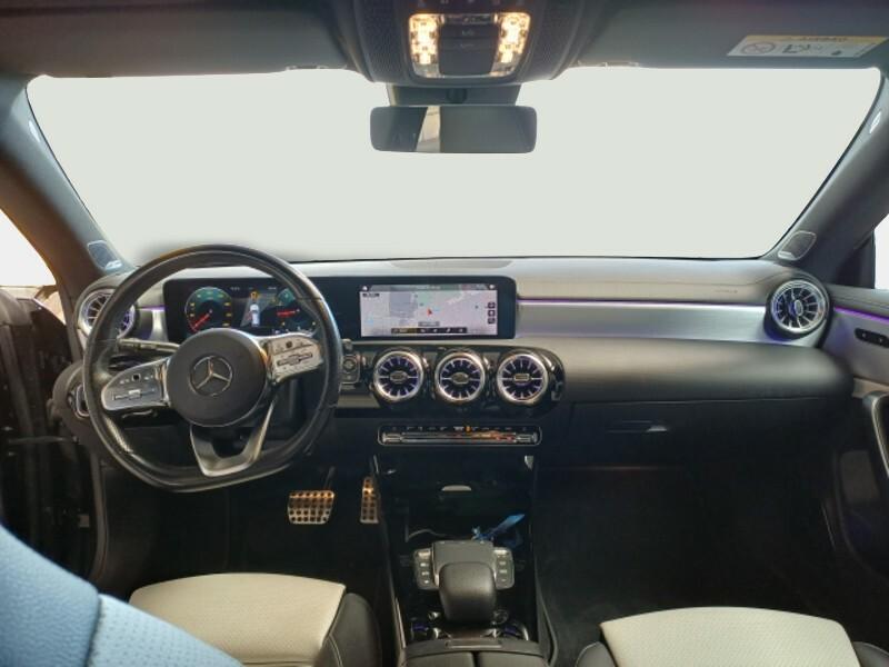 MERCEDES-BENZ CLA 180 Automatic Premium SHOOTING BRAKE