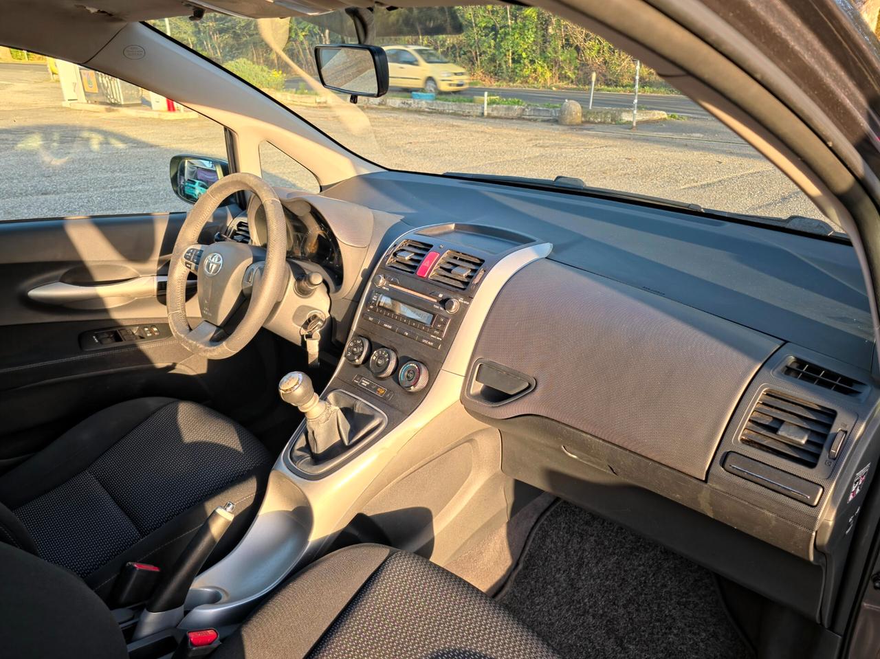 Toyota Auris 1.3 5 porte Sol CV-99 E5 Manuale NEO 2010