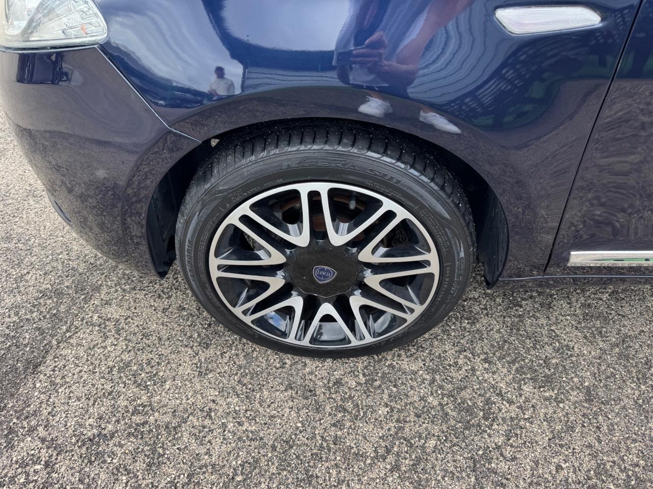 Lancia Ypsilon 1.2 69 CV 5 porte GPL Ecochic Platinum