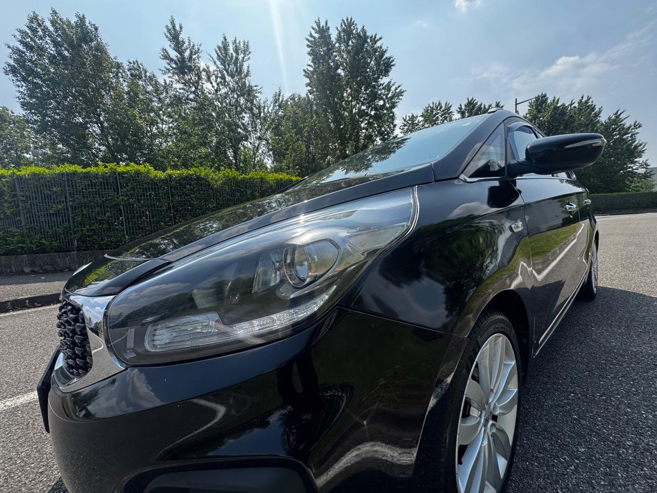 Kia Carens 1.7 CRDi 136 CV Auto Platinum