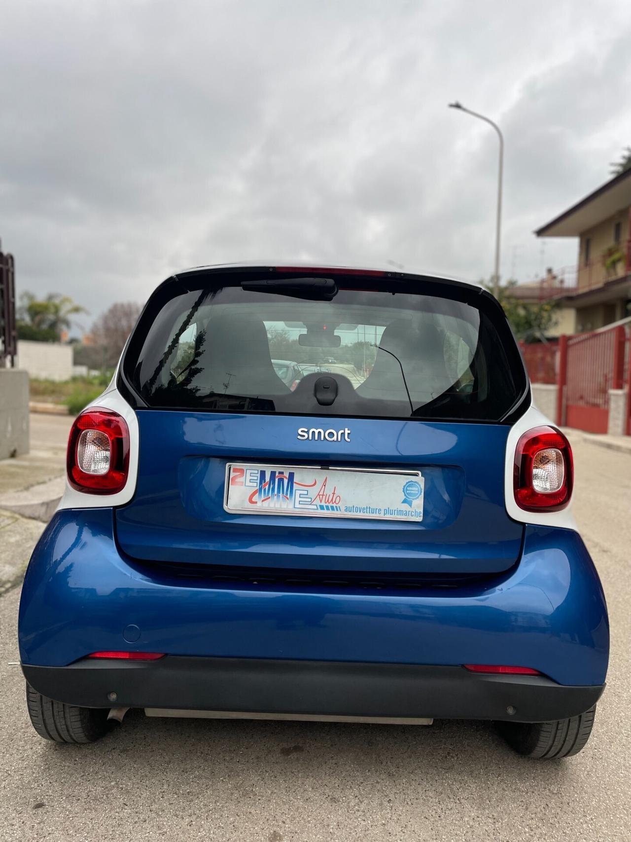 Smart ForTwo 1000 52 kW MHD coupé passion GPL