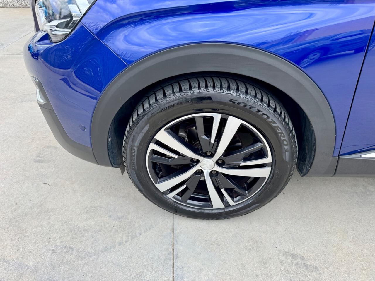 Peugeot 3008 BlueHDi 130 S&S EAT8 Allure