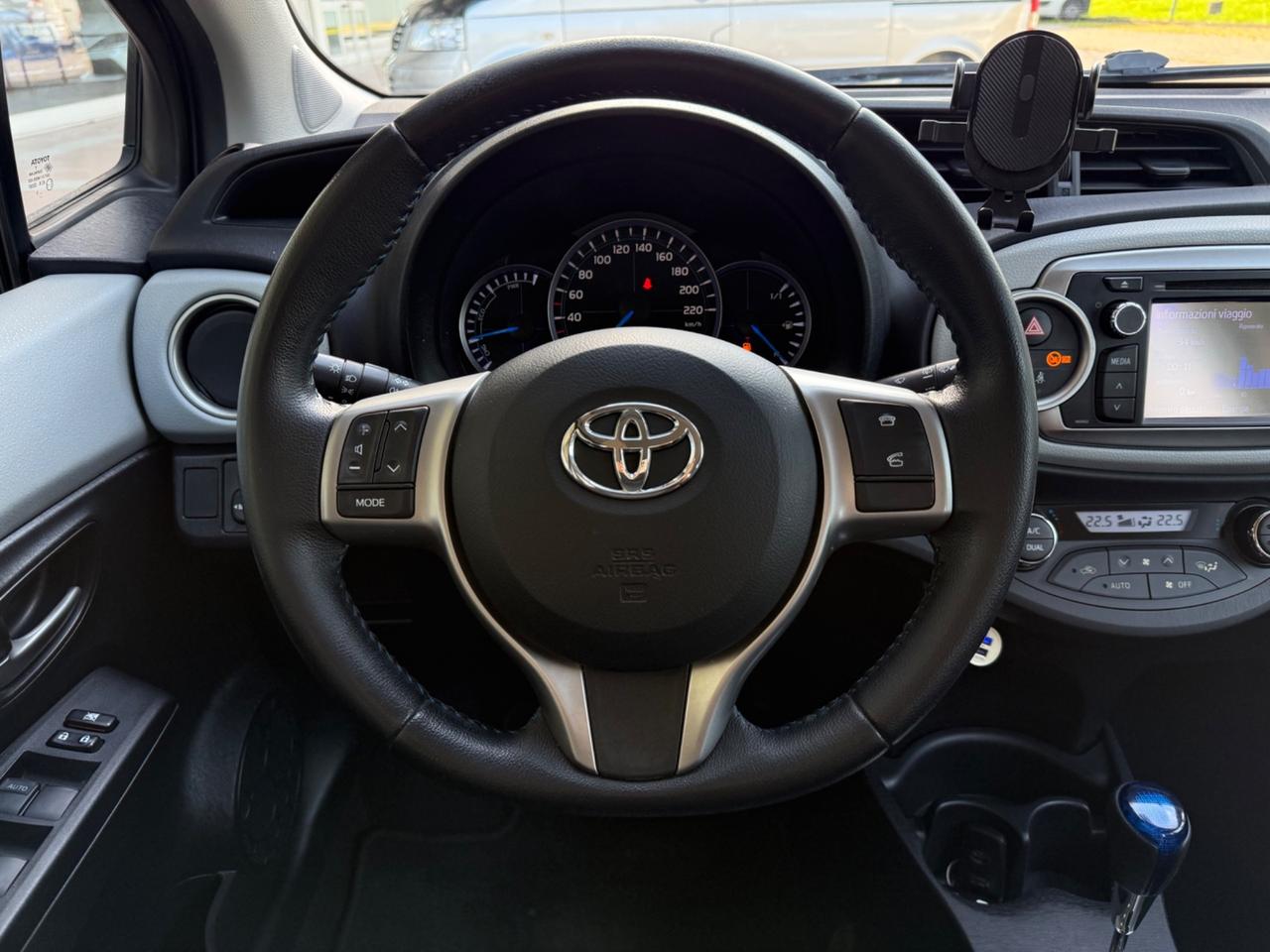 Toyota Yaris 1.5 Hybrid neopatentati