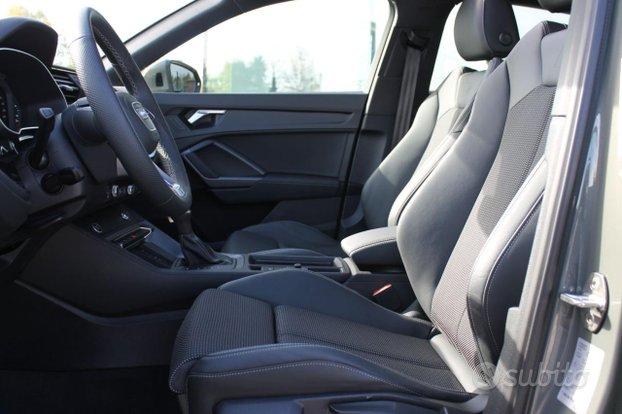 AUDI Q3 SPB 35 TDI S tronic S line edition