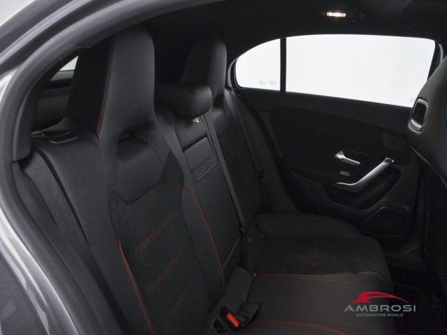 MERCEDES-BENZ A 180 180 d AMG Line Premium Plus auto