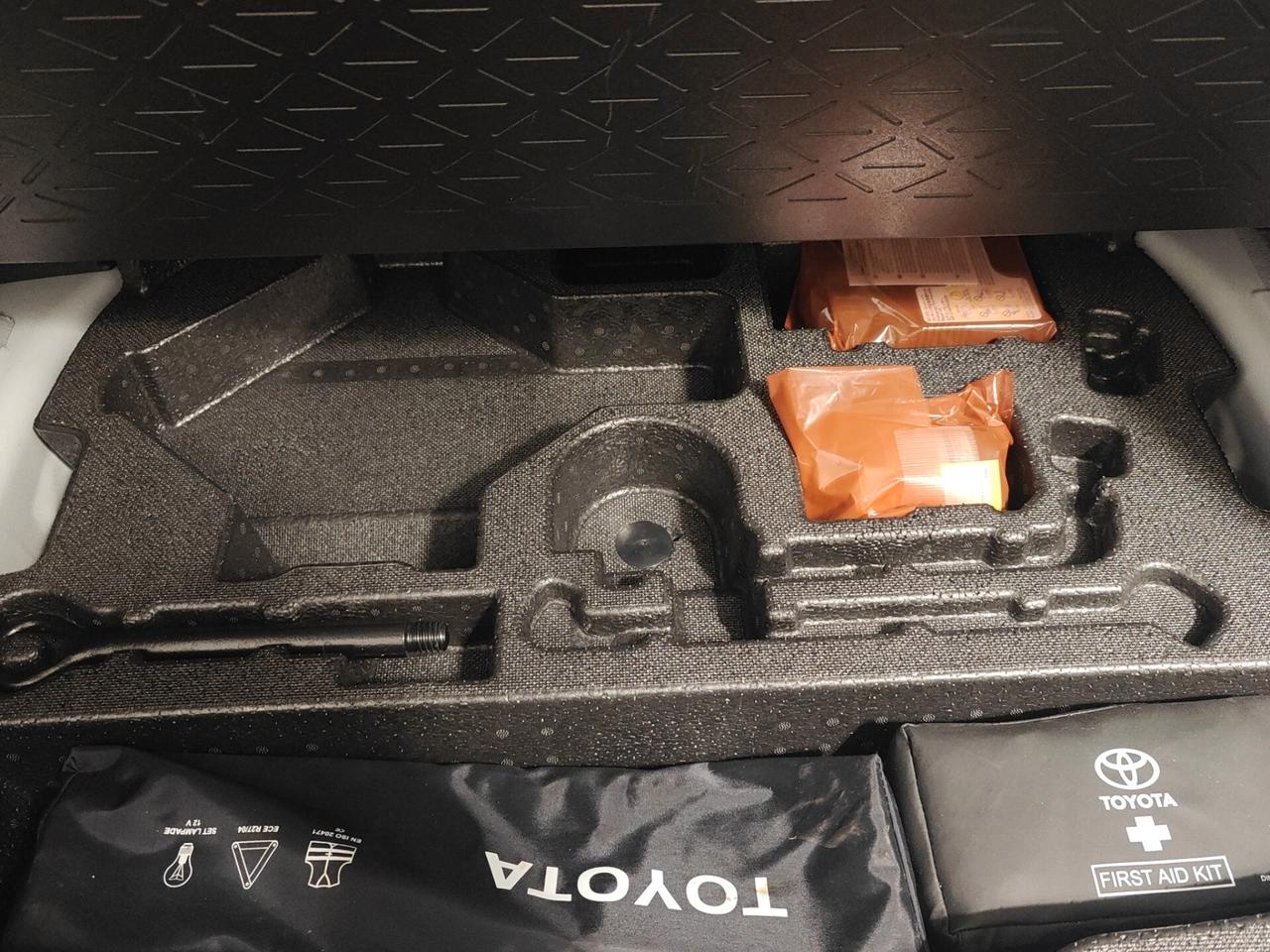 Toyota RAV 4 RAV4 2.5 HV (218CV) E-CVT 2WD Dynamic