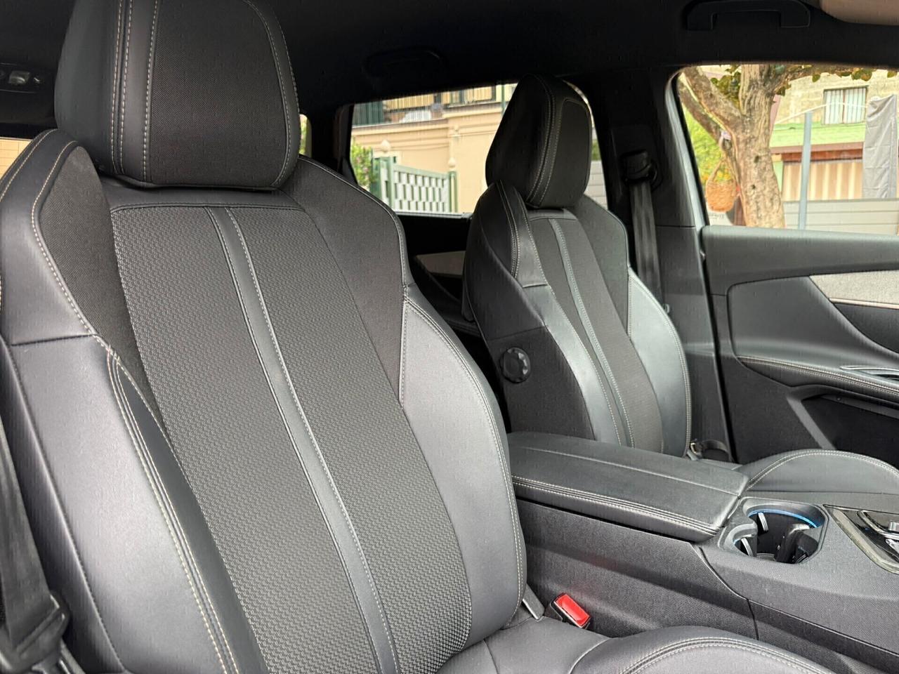 Peugeot 5008 BlueHDi 130 S&S EAT8 GT