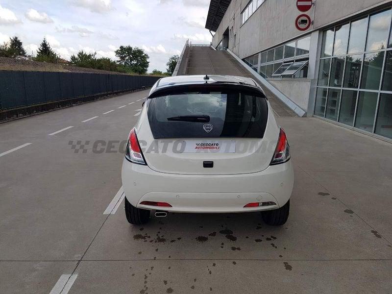 Lancia Ypsilon My24 402 Platino 1.0