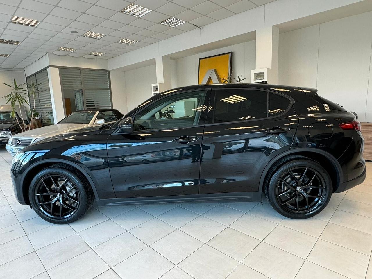 Alfa Romeo Stelvio 2.2 Turbodiesel 190 CV AT8 RWD Super Pack Black