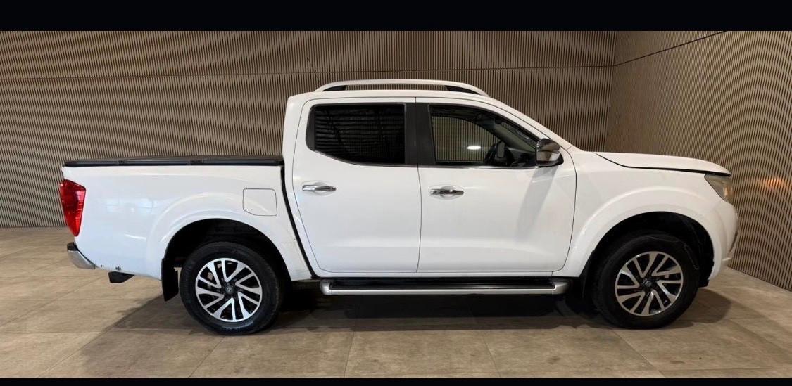 Nissan Navara 2.3 dCi 190 CV 7AT 4WD Double Cab N-Connecta