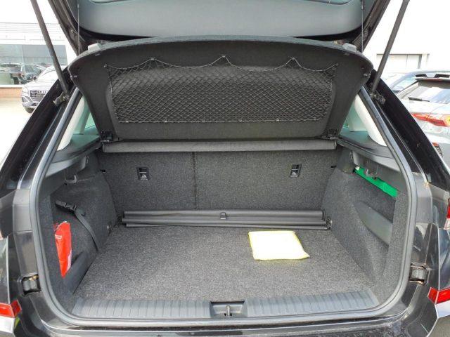 SKODA Kamiq 1.0 G-Tec Drive Tetto panoramico, Winter pack, ACC