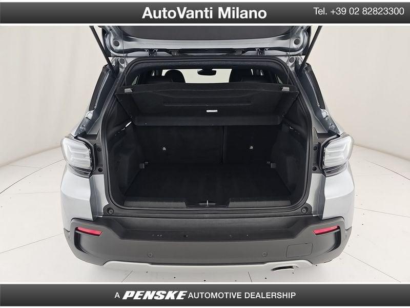 Jeep Avenger e-Hybrid 1.2 MHEV e-Hybrid Summit FWD