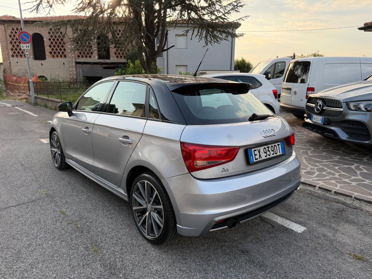 Audi A1 1.2 TFSI S line edition plus