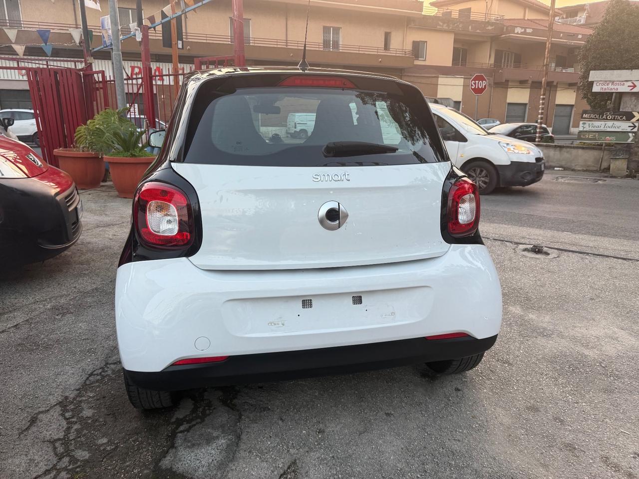 Smart ForFour 70 1.0 twinamic Prime LIMITED