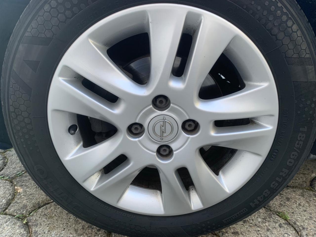 Opel Agila 1.0 12V 68CV Enjoy NEOPATENTATI