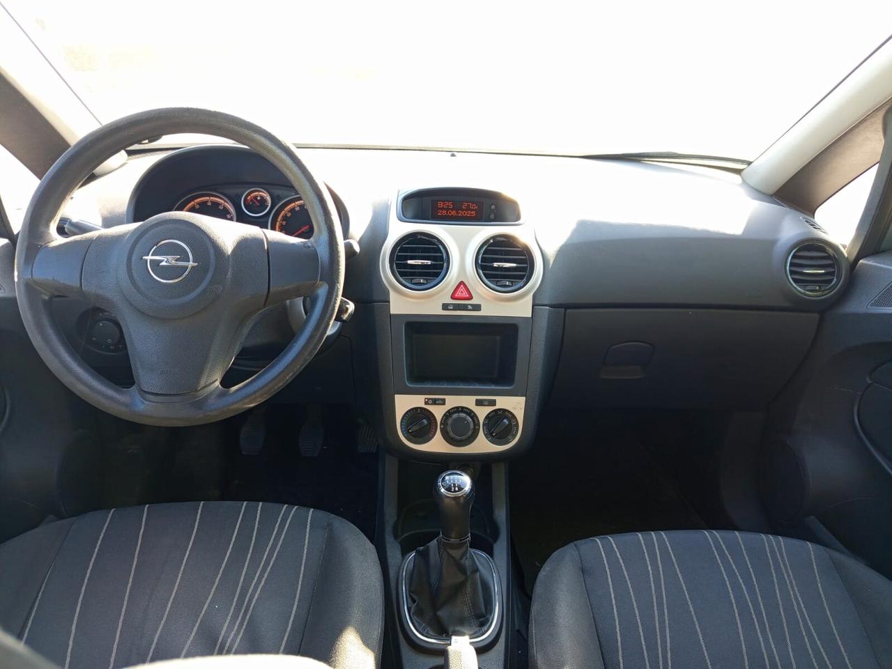 Opel Corsa 1.2 5 porte Cosmo