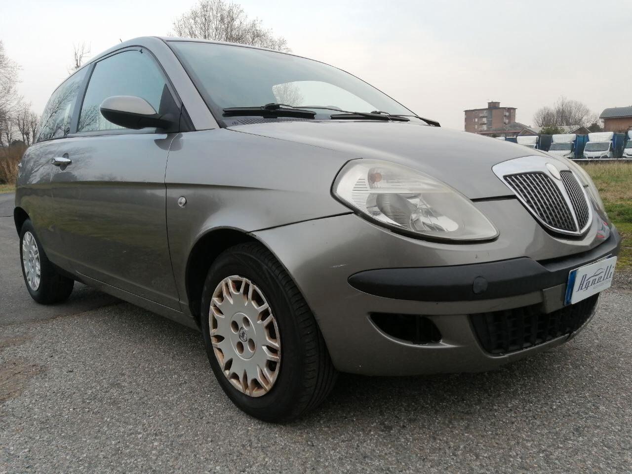 Lancia Ypsilon 1.2 16V Idonea Neopatentati