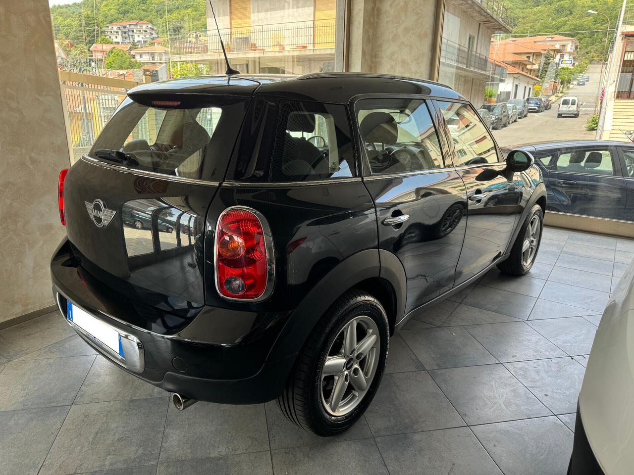 Mini One D Countryman Mini 1.6 One D Countryman Adatta a NEOPATENTATI