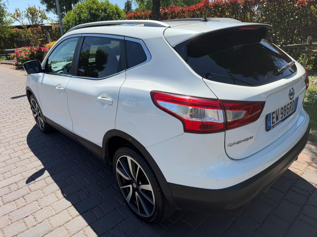 Nissan Qashqai 1.5 dCi Tekna FULL OPTIONAL !