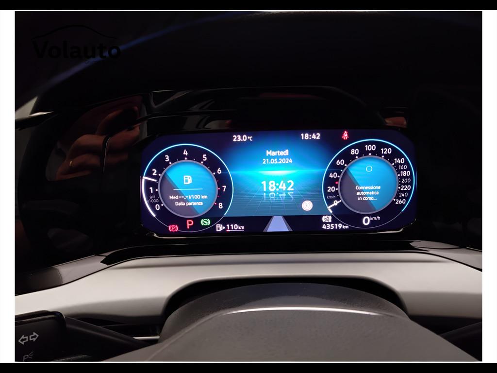 VOLKSWAGEN Golf VIII 2020 Variant - Golf Variant 1.0 etsi evo Life 110cv dsg