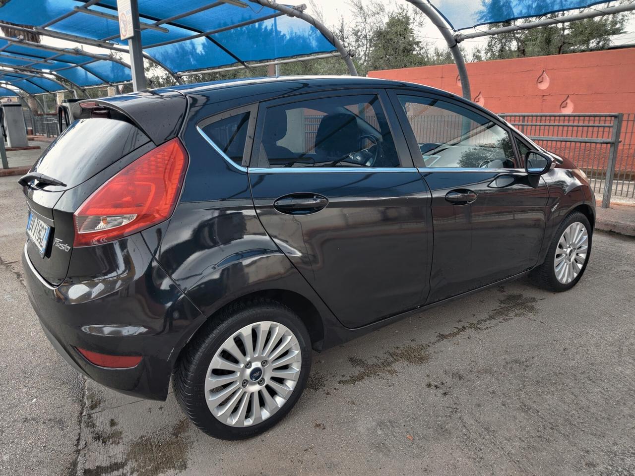 Ford Fiesta 1.4 TDCi 5p. Titanium
