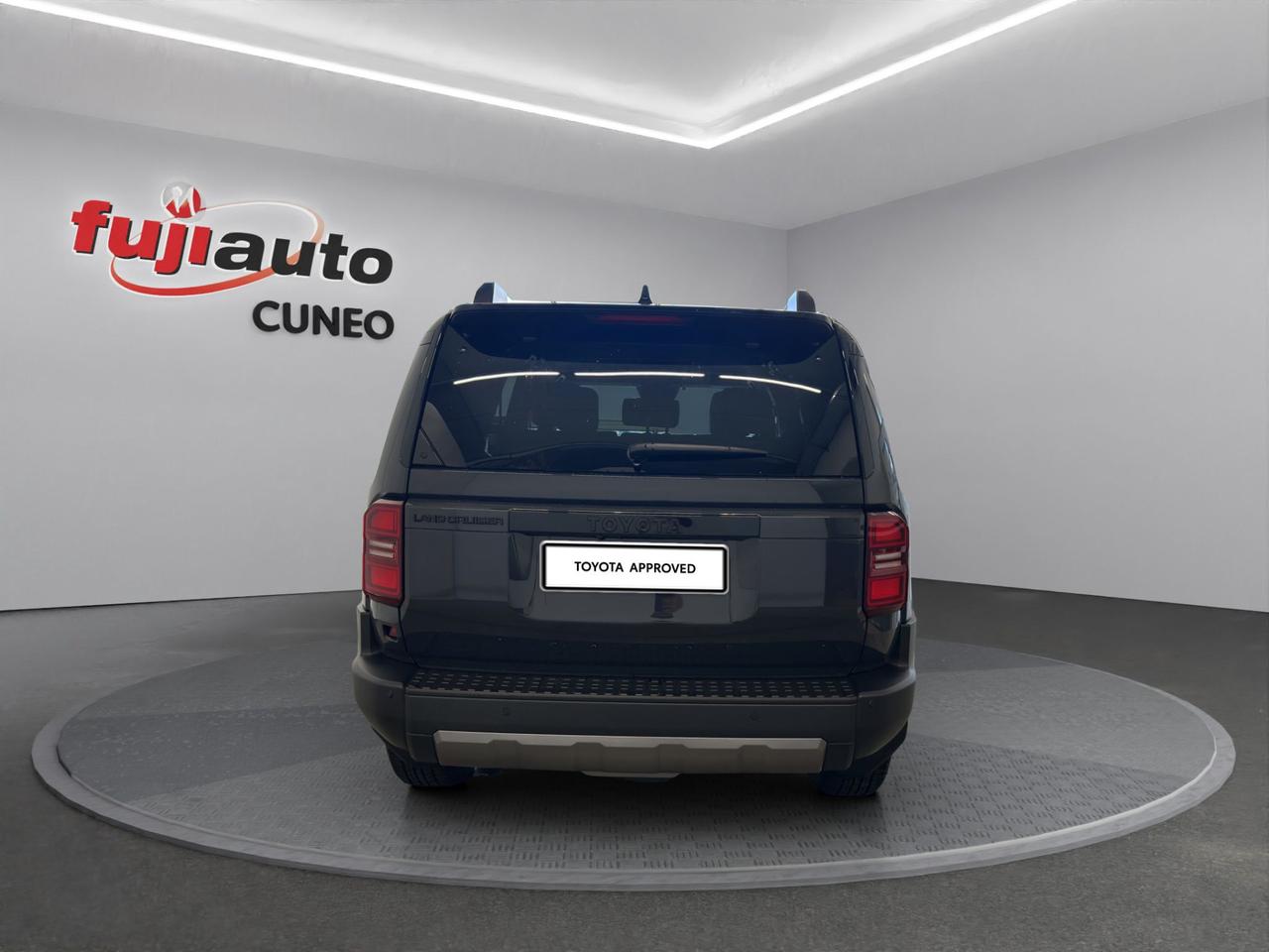 Toyota Land Cruiser 2.8 d-4d Adventure awd auto