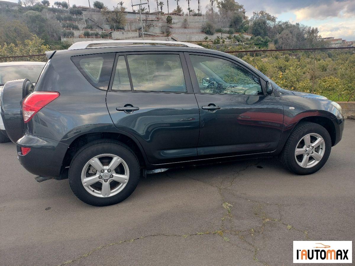 TOYOTA RAV4 2.2 d-4d 136cv