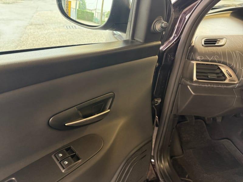 LANCIA YPSILON 1.2 69 CV 5 PORTE ELEFA