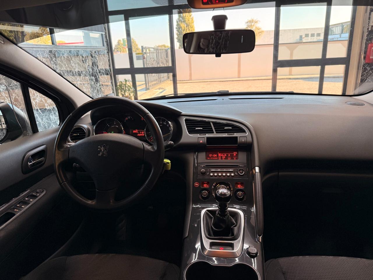 Peugeot 3008 1.6 HDi 110CV Business