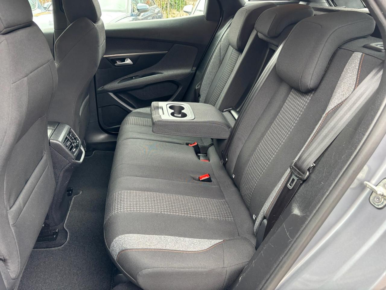 Peugeot 3008 BlueHDi 130 S&S EAT8 Allure Pack FULL LED MY 22