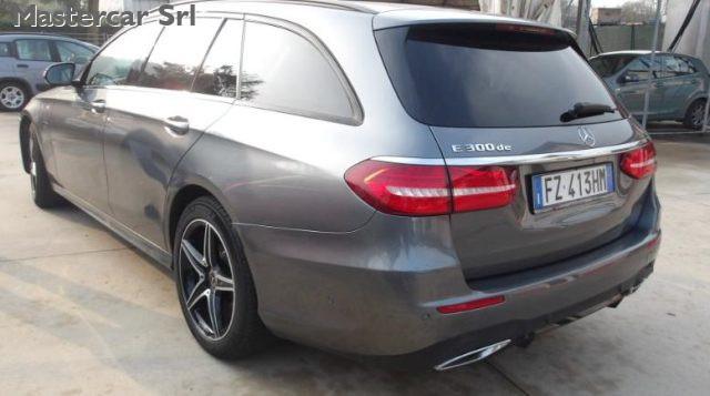 MERCEDES-BENZ E 300 Classe E SW de eq-power Premium auto - FZ413HM