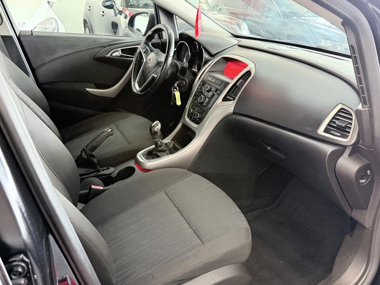 Opel Astra 1.4 GPL 101CV BERLINA NEOPATENTATI